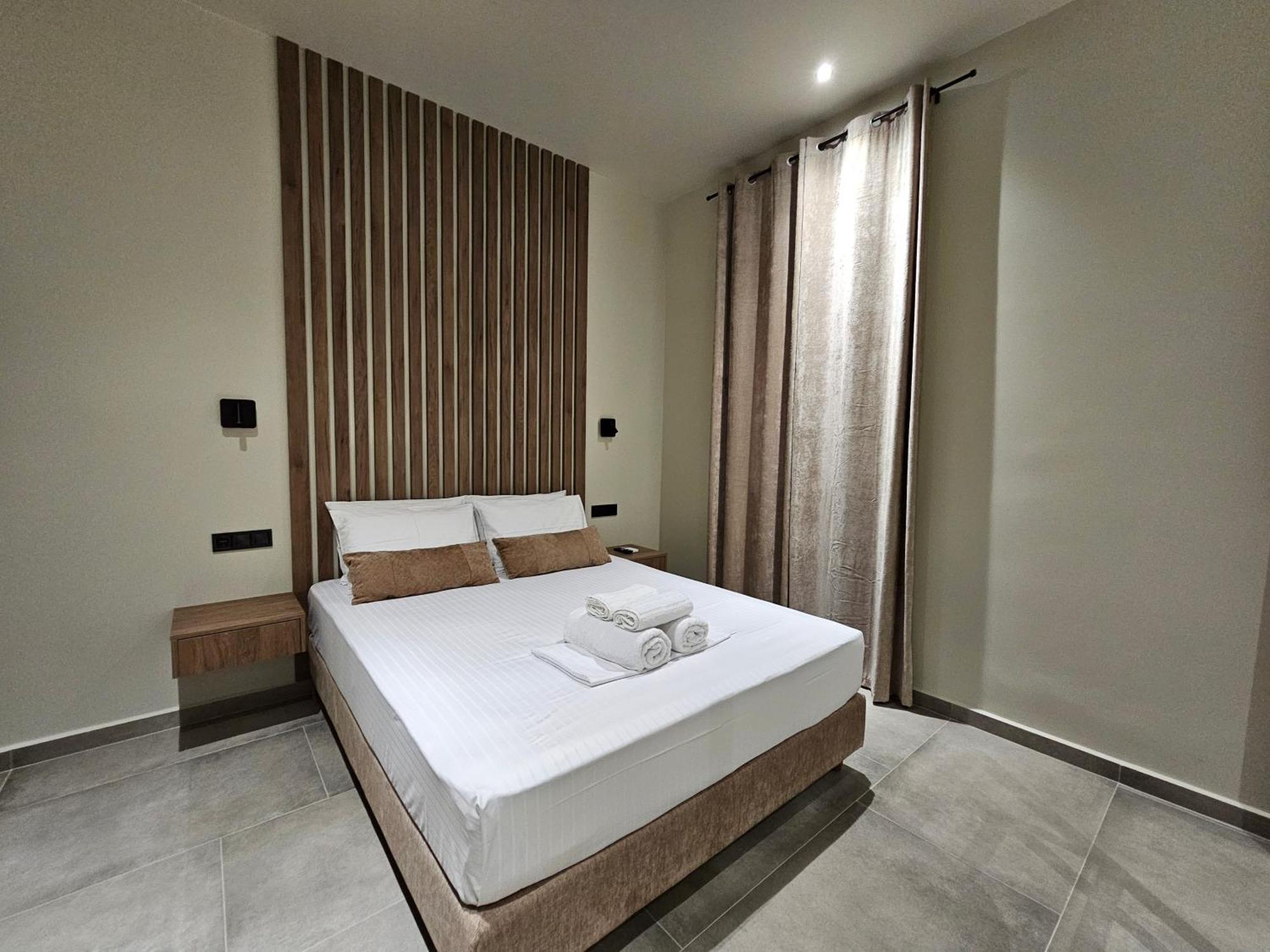 Rea'S Luxury Apartments Stoúpa Exteriér fotografie