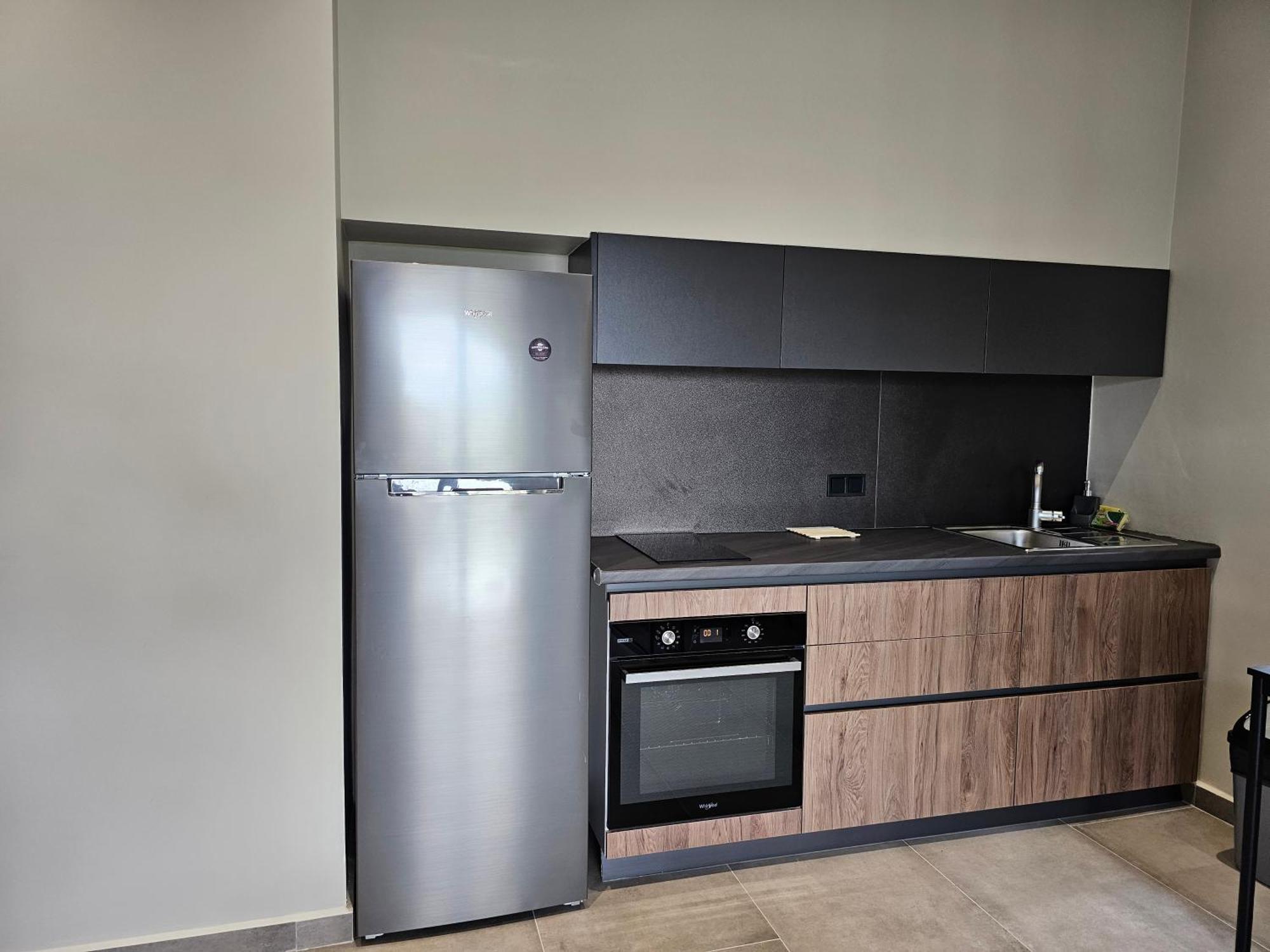 Rea'S Luxury Apartments Stoúpa Exteriér fotografie