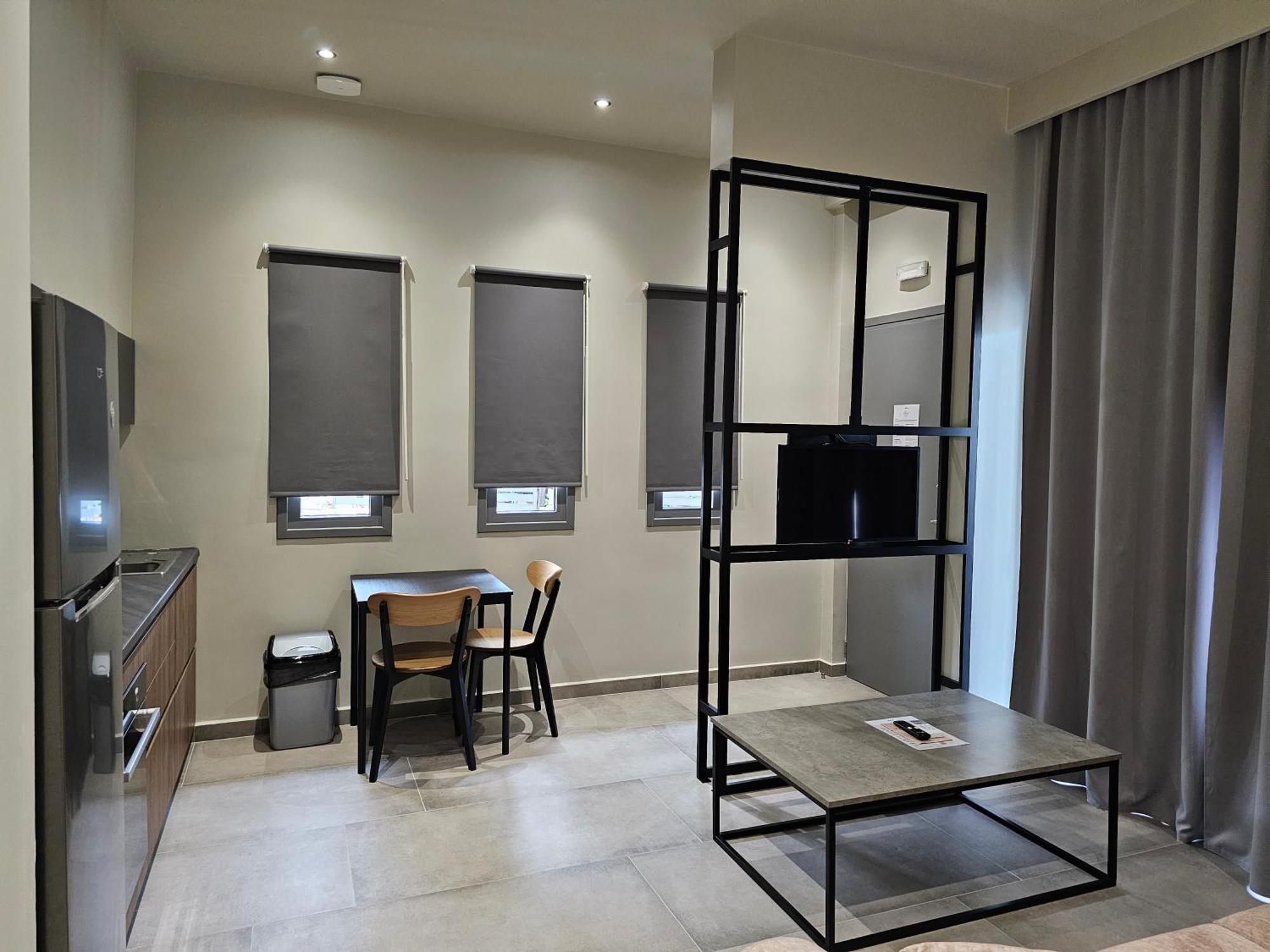Rea'S Luxury Apartments Stoúpa Exteriér fotografie